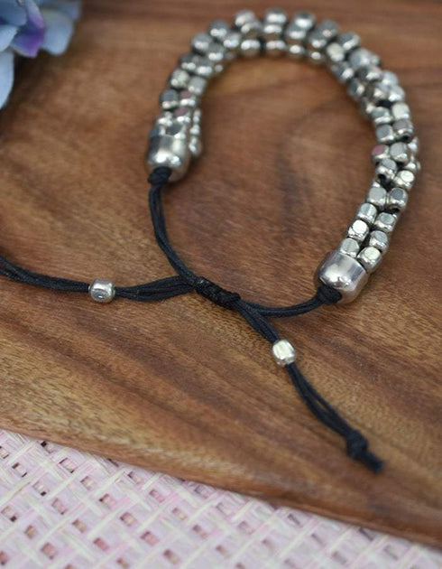 Metal Bracelet With Adjustable Thread